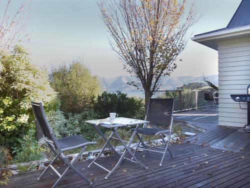Tiro Treasure - Akaroa Holiday Home