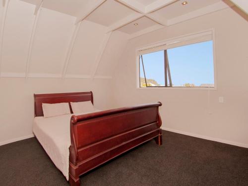 Beach Central - Whangamata Holiday Home, Whangamata (foto 11)