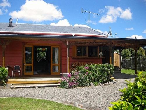 The Ski House on Miharo - Rangataua Holiday Home