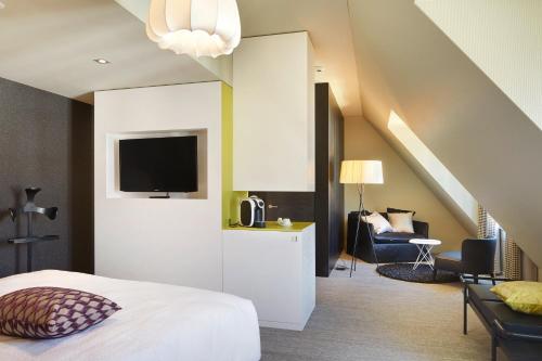 2 bedrooms, 4 beds