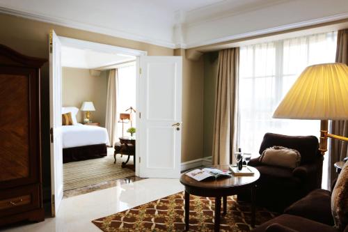 Grand Mahakam Hotel