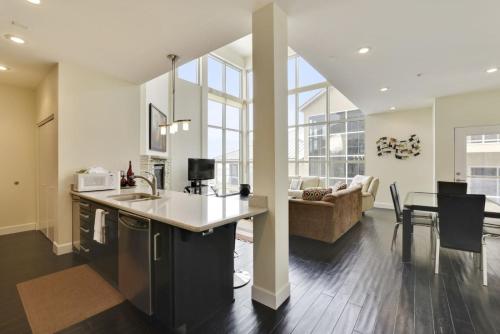 Powder Skiing Loft - main image