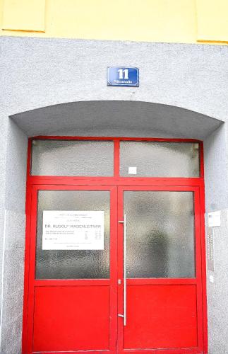 Elegant Apartment Westbahnhof - image 8