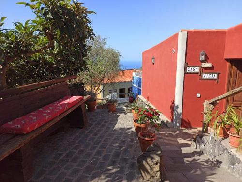Casa El Comisario, Tanque