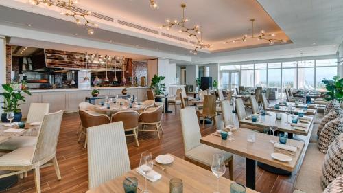 Carillon Miami Wellness Resort in Miami Beach, USA