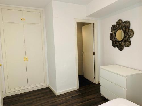 One-Bedroom Apartment image 10