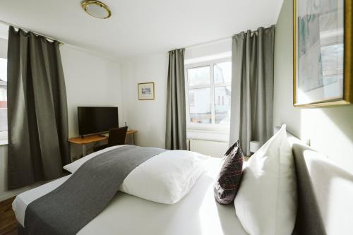 Hotel Grüner Baum Room Type - Double or Twin Room