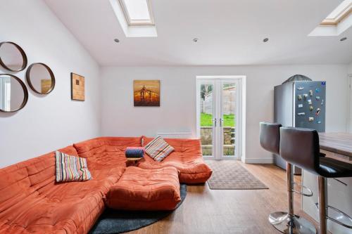 NEW Bright & Stylish 4BD Home City Centre of Leeds gîte à louer Horsforth