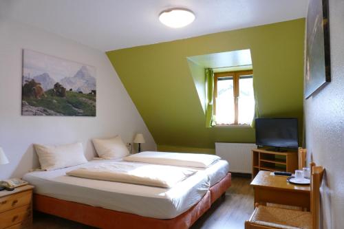 Altstadt-Hotel Zum Hechten - image 14