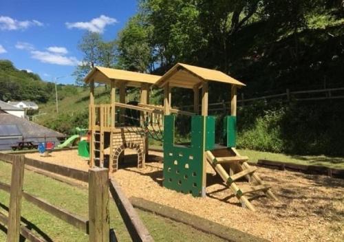 Bovisand Lodge Holiday Park - image 4