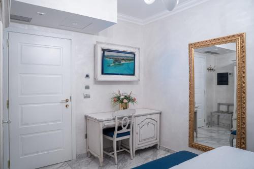 Standard Double Room room in Hotel Colomba D'Oro