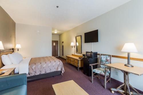 Quality Inn & Suites - image 9