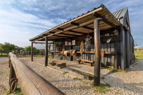 Haras Las Tordillas, Pueblo Edén