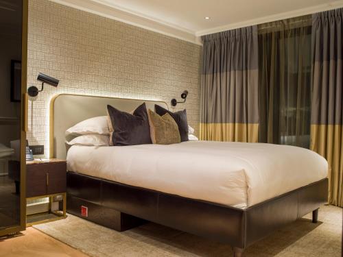 The Guardsman - Preferred Hotels and Resorts - main image