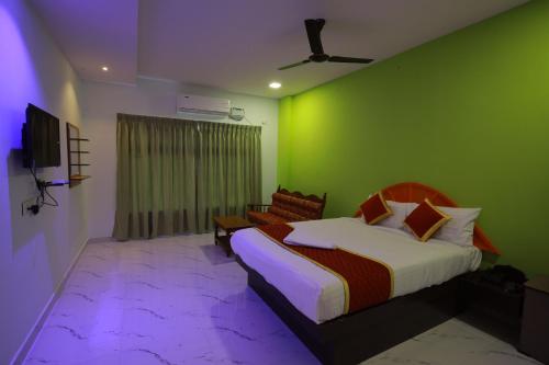 Hotel Rajeswari International