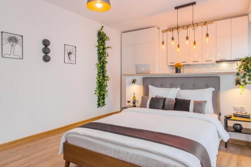 Studio 54 by MRG Apartments - image 12