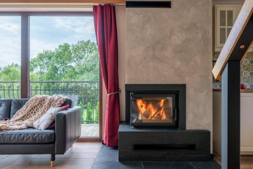 2 bedrooms, 4 beds