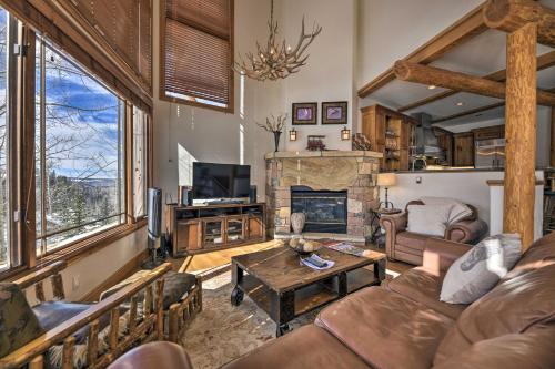 Luxurious Ski-In and Ski-Out Telluride Mountain Escape