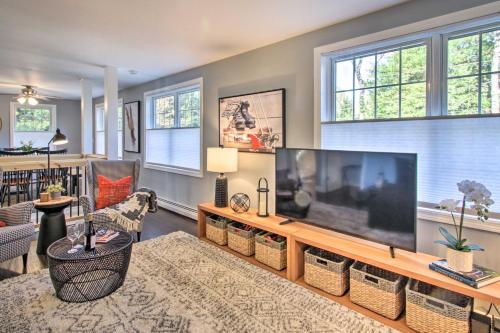 Modern Family Home about 10Mi to Ski Cranmore Mtn - image 3
