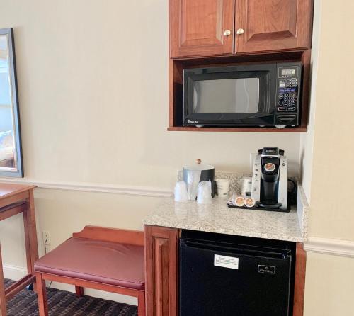 Best Western Springfield Hotel - image 6