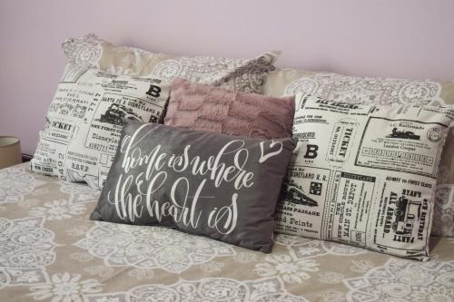 Central Park Apartment - image 7