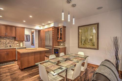 LOCAL LUXURY by Exceptional Stays - image 6