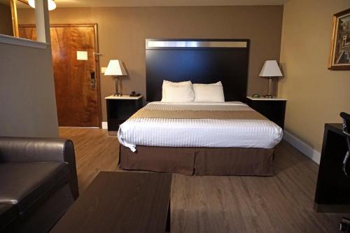 Americas Best Value Inn Concord - image 5