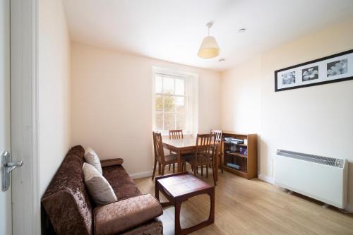 Becket apartment - main image
