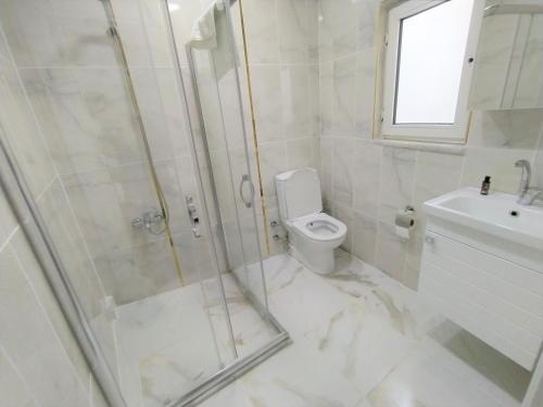 King Istanbul Hotel - image 11