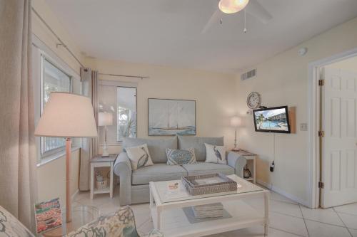 Five Palms Vacation Rentals- Daily - Weekly - Monthly
