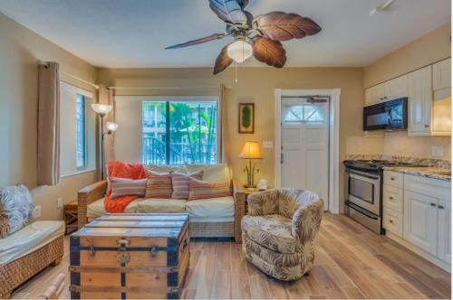 Five Palms Suite 104 - Daily - Weekly - Monthly
