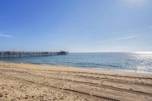 1000#5 Premier Modern Home w View, Parking, and AC in Newport Beach, USA