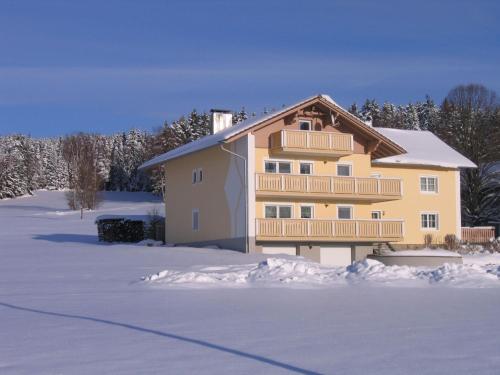 Spacious apartment in the Bavarian Forest