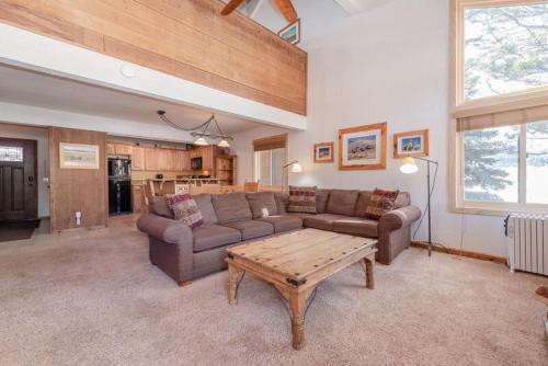 Mammoth Creek #52