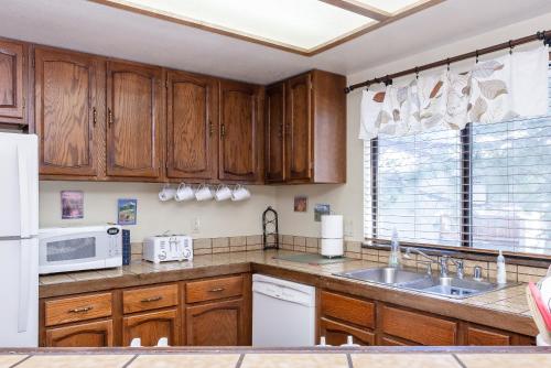 Mammoth Sierra Townhomes #25 - image 10