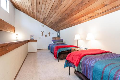 Mammoth Sierra Townhomes #25 - image 13