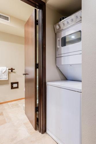 Apartment image 3