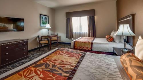 Best Western Plus Battle Ground Inn & Suites