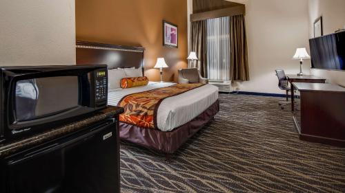 Best Western Plus Battle Ground Inn & Suites