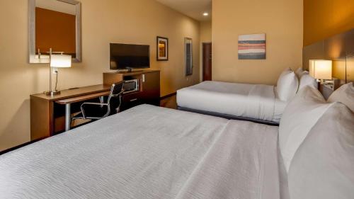 Best Western St. Louis Airport North Hotel & Suites