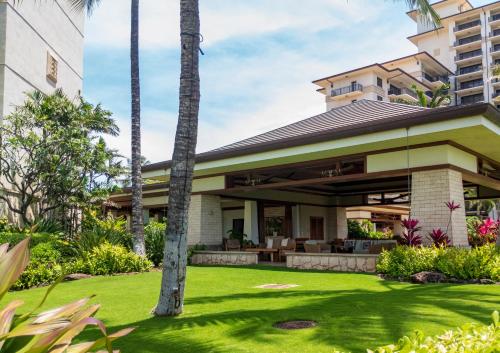OT 311 3 Bed 3 Bath Custom Furnished Villa on the 3rd Floor Overlooking the Pool - image 9