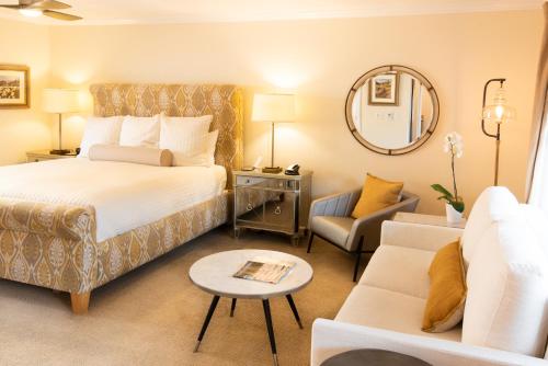 276487980 Harbor House Inn