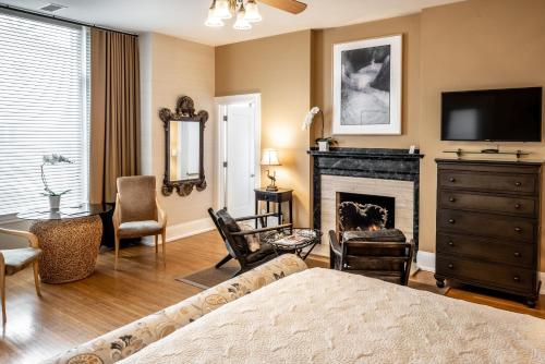 276492906 Harbor House Inn
