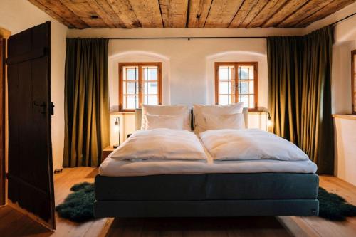 BAUERNHAUS DÖRFL IN DER STRASS in Reindlmühl, Österreich