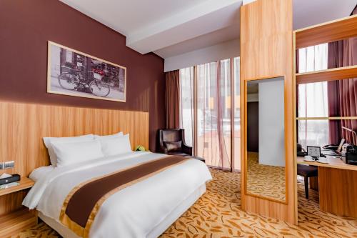 Ho Chi Minh City Bay Hotel