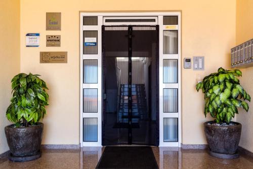 Montenegro Apartments Utjeha - image 14