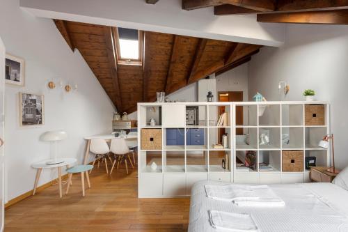 Hostmate - Milano - Farini - Isola 5