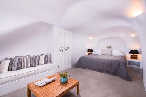Mentha Cave Suite with Caldera View & Hot Tub image 2