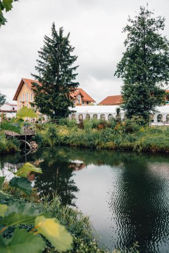 Landgut zur Muhle 5.1km von Obertaufkirchen entfernt