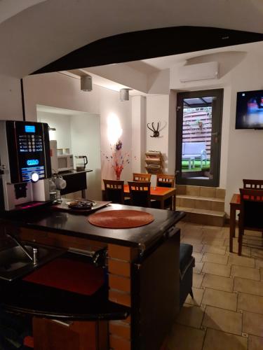 AMBER APARTAMENt #12 - image 3